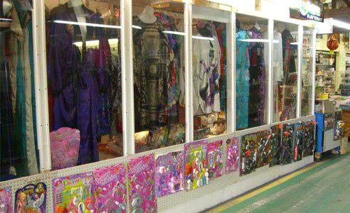 Moved to <b>Main Gate Flea Market</b><br>
5401 W. Irlo Bronson Memorial Hwy Building A-32